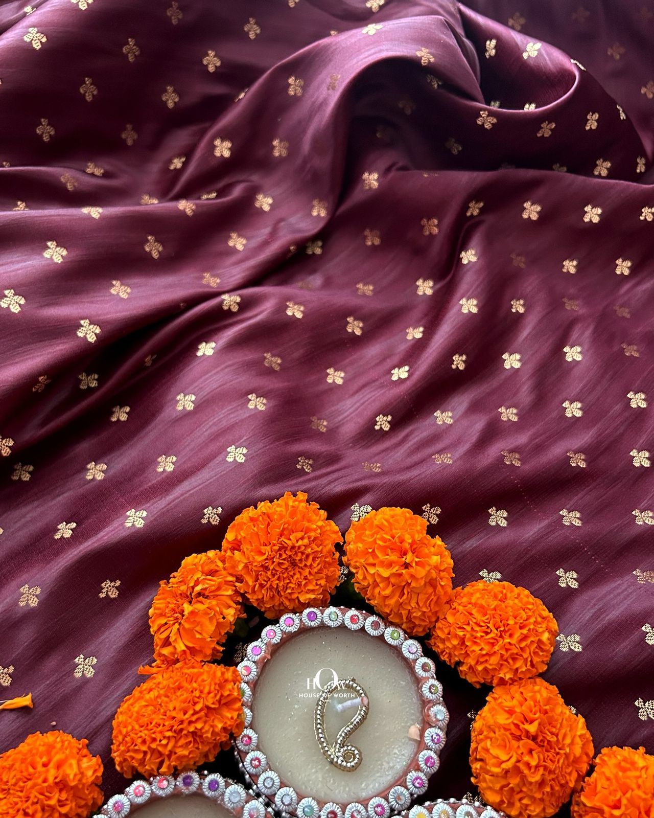 Semi Katan silk for elegant sarees and dupattas – sourced from Surat fabric wholesalers.