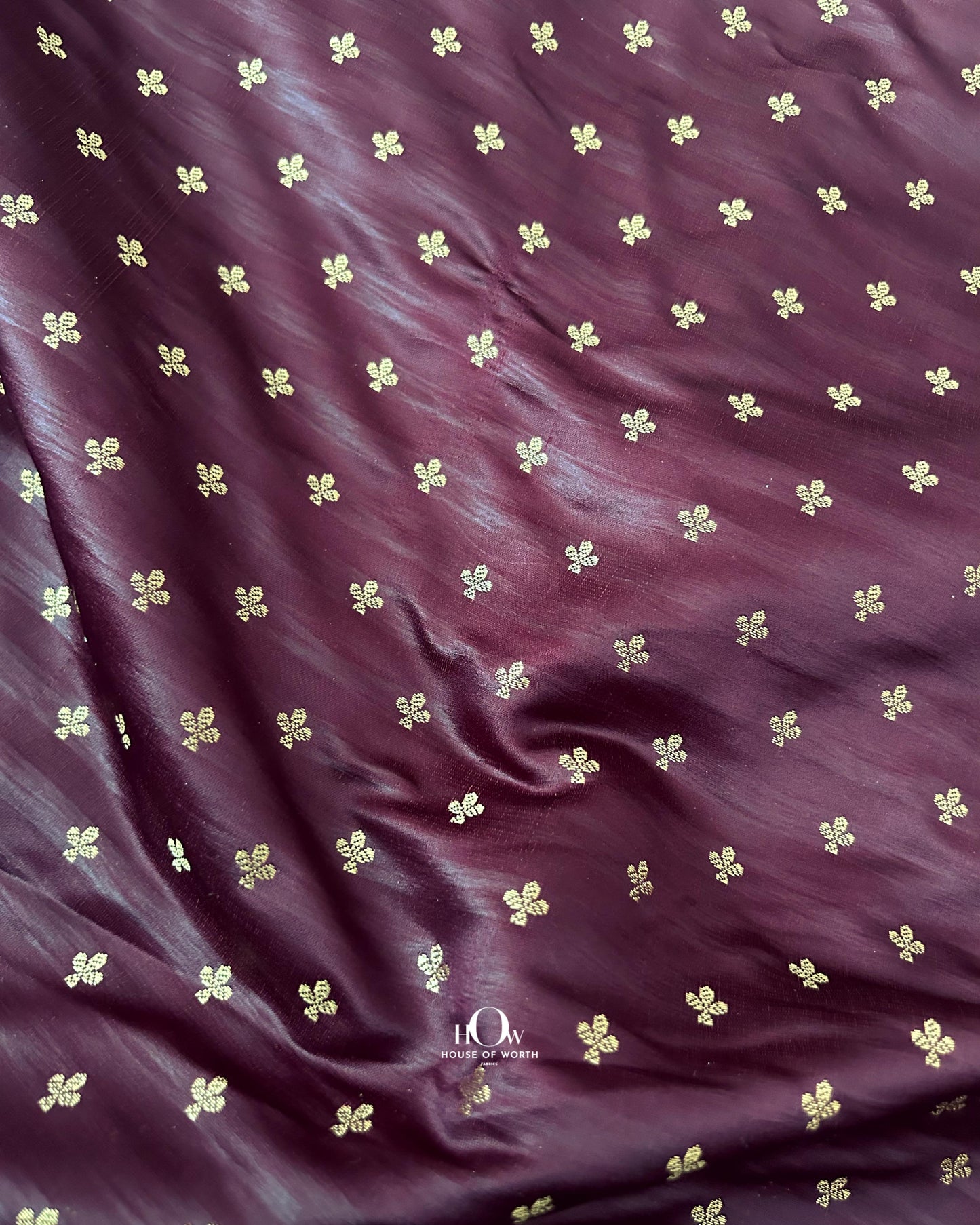 Handwoven pure Katan silk ideal for designer kurtas – available from Delhi textile suppliers.