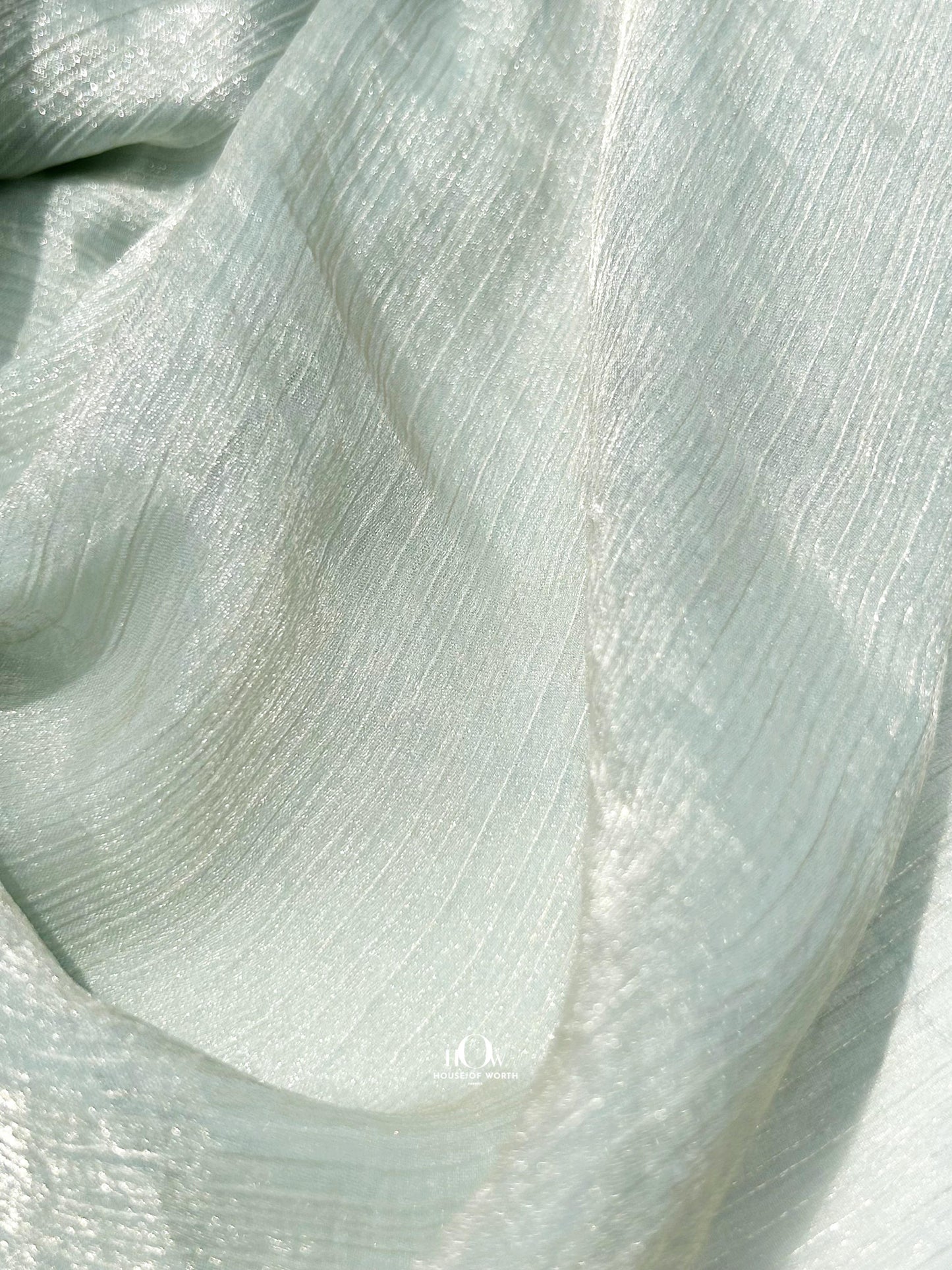 70 gram printed chiffon material – perfect for evening gowns and tops, sourced by fabric importers in Bhiwandi.