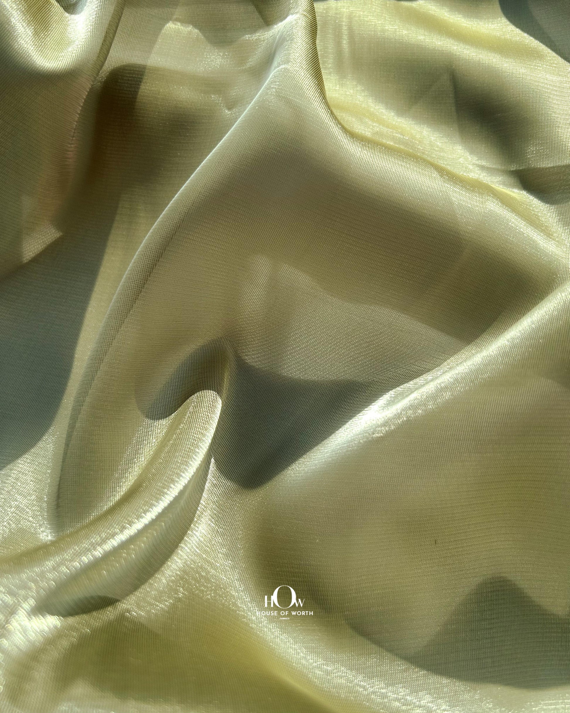 Glass organza with soft crisp fall – ideal for ruffle sarees and bridal overlays in Mumbai markets.