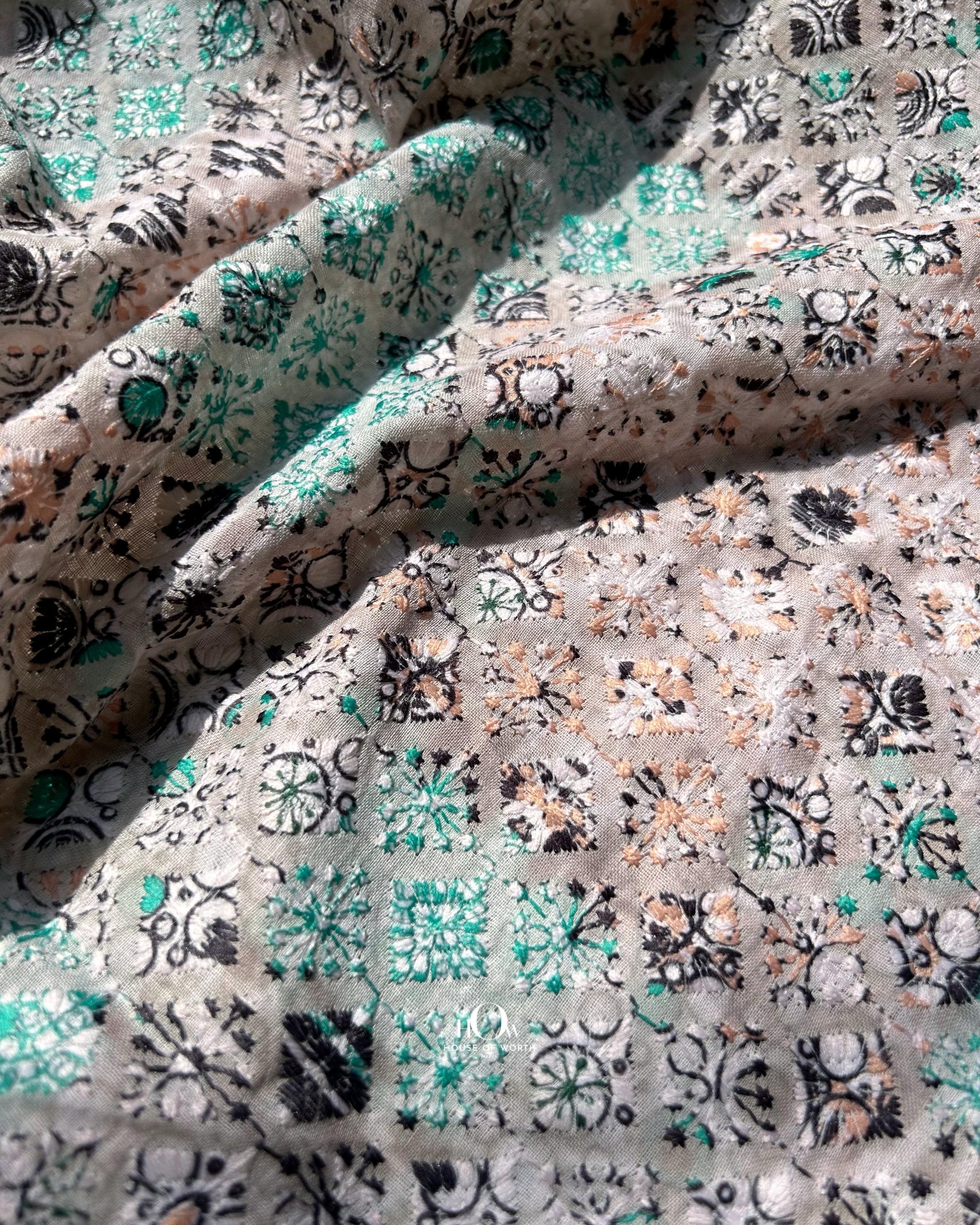 Breathable Hakuba cotton fabric for casual shirts and kurtas, available in Delhi