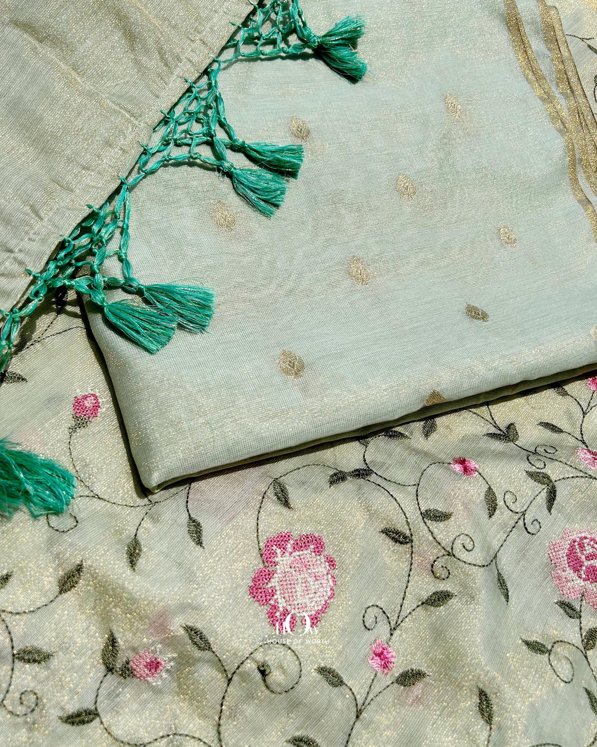 cotton suit sets with dupatta and bottom. Unstitched suit sets in cotton.