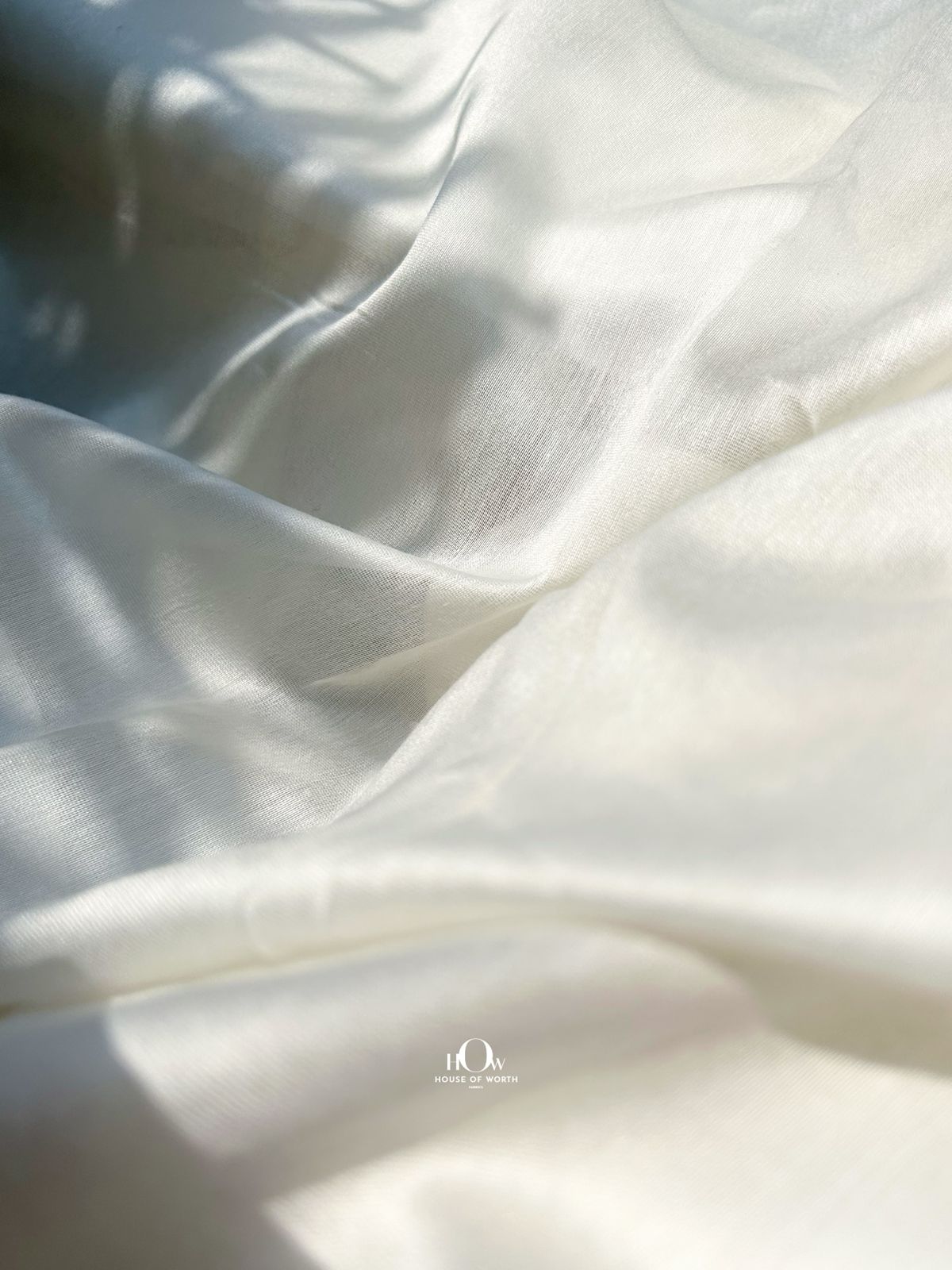 Plain 70 grams Mul Chanderi fabric for printing and dyeing – sourced from Delhi, Surat, and Banarasi handloom hubs.