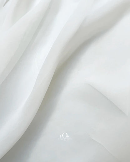 High-quality pure georgette fabric for making garments. 100% dyeable