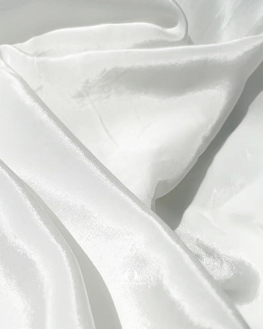 Dyeable crepe fabric for sarees and kurtas – wholesale supplier in Surat.